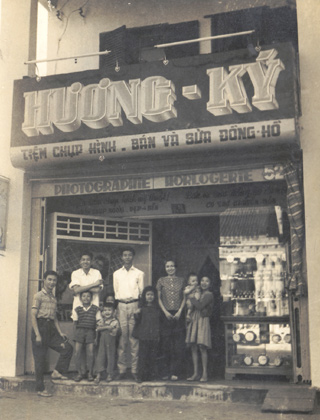 Hiệu ảnh Hương Ký năm 1961 trên đất Tây Nguyên