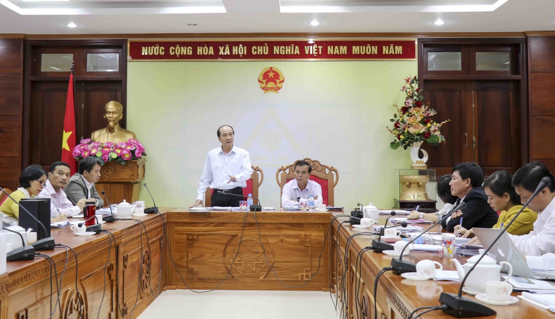Chủ tịch UBND tỉnh Phạm Ngọc Nghị phát biểu tại cuộc họp