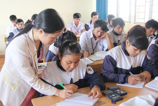 Liên tục nhiều Cuộc thi quốc gia giải Toán trên máy tính cầm tay, học sinh hệ giáo dục thường xuyên của tỉnh đều đoạt giải. 