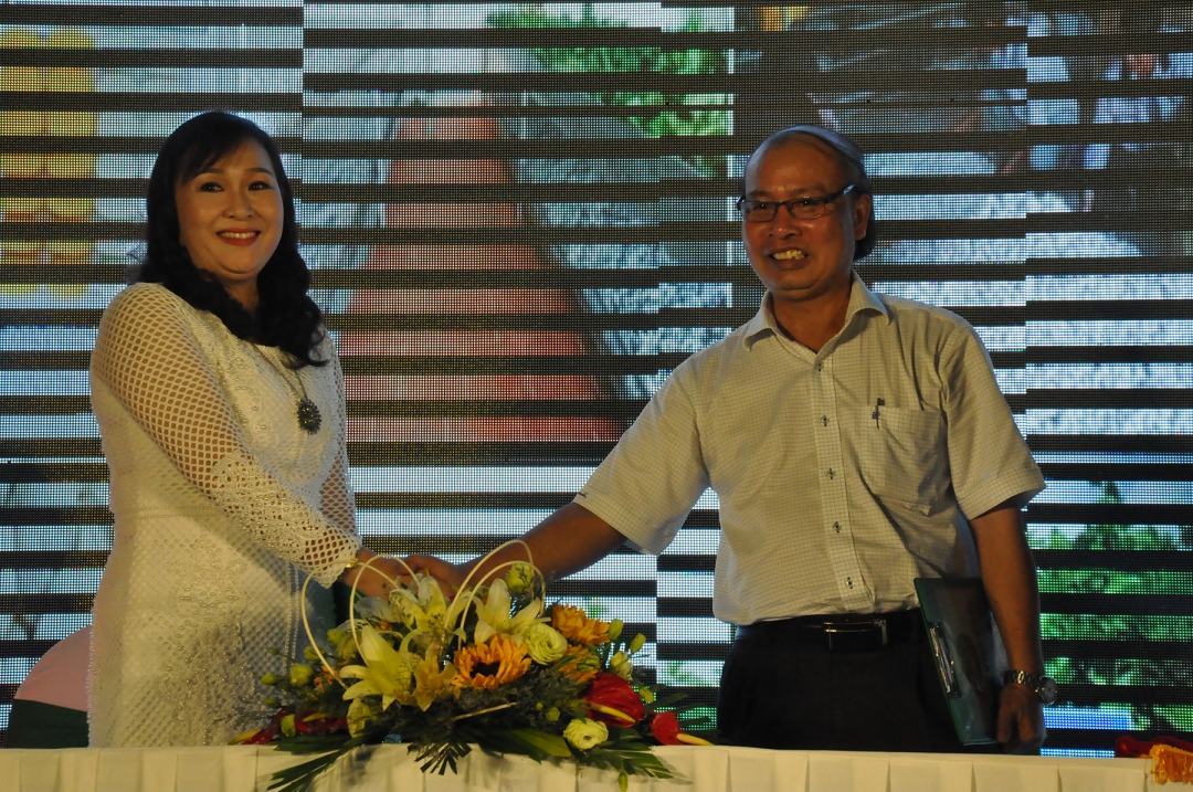 Trao đổi thỏa thuận hợp tác  Công ty Giống cây trồng Nông Việt Phát với Viện Khoa học Kỹ thuật Nông - Lâm nghiệp Tây Nguyên