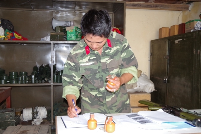 Sáng kiến “Lựu đạn huấn luyện đêm phát sáng và tiếng kêu” của Đại úy Vũ Minh Thảo.
