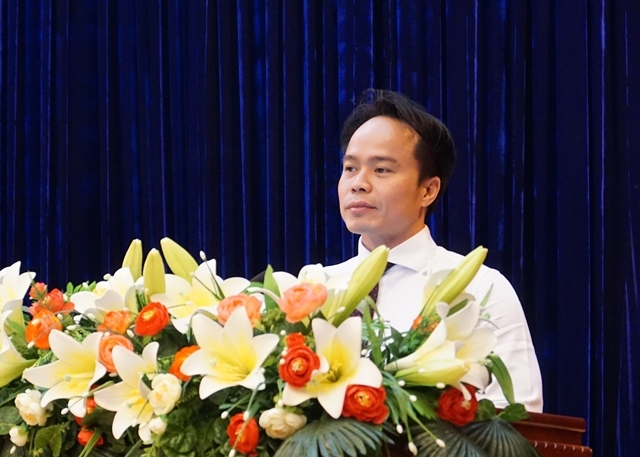 Phó Vụ trưởng Vụ Chính sách thương mại đa biên (Bộ Công thương) Ngô Chung Khanh thông tin tại hội nghị.