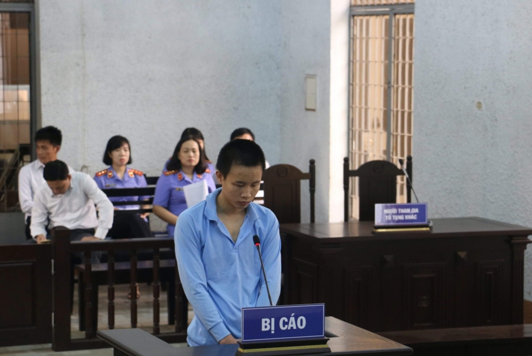 Bị cáo Nguyễn Đức Thìn tại phiên tòa sơ thẩm. 
