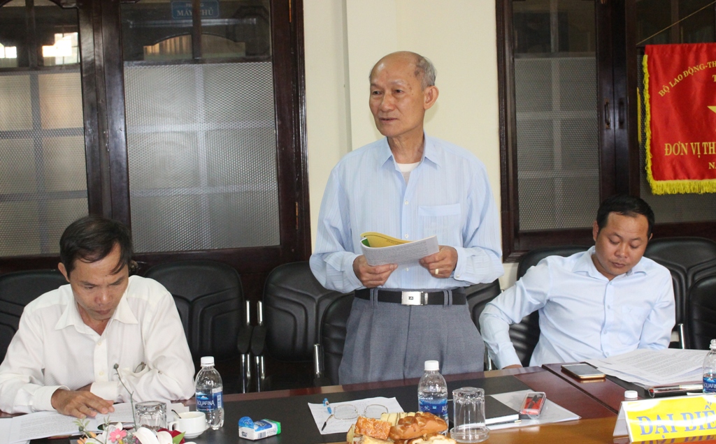 Ông Hà Ngọc Đào, Chủ tịch Hội Khuyến học tỉnh phát biểu ý kiến tại hội nghị