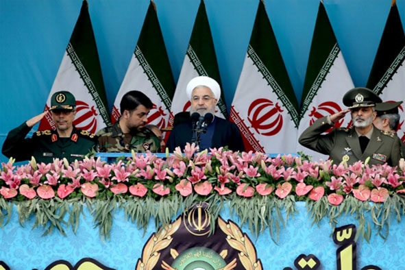 Tổng thống Iran Hassan Rouhani (thứ ba từ trái sang) cho biết sau 60 ngày nữa, Iran sẽ “thu hẹp”  việc thực hiện các cam kết trong thỏa thuận hạt nhân.