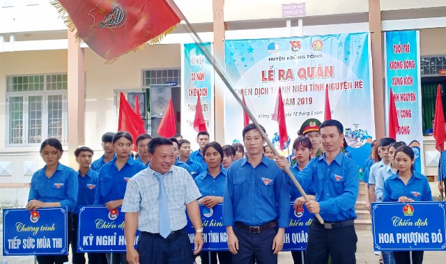 Ban Thường vụ Huyện Đoàn cũng đã ra mắt 5 đội hình trong Chiến dịch TNTN Hè năm 2019