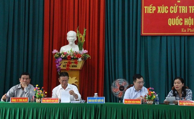 Đoàn Đại biểu Quốc hội tỉnh tiếp xúc cử tri tại huyện Krông Pắc