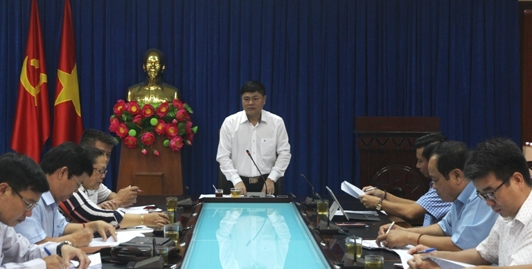 Phó Bí thư Thường trực Tỉnh ủy Phạm Minh Tấn phát biểu tại hội nghị.