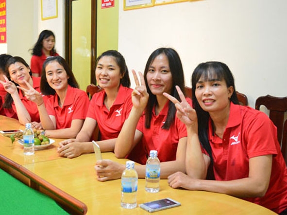 Các cô gái đội bóng chuyền Đắk Lắk.