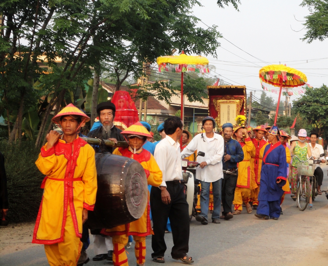 Lễ hội Thanh minh tại Điện Quang được tổ chức vào cuối tháng 2, đầu tháng 3 âm lịch. 