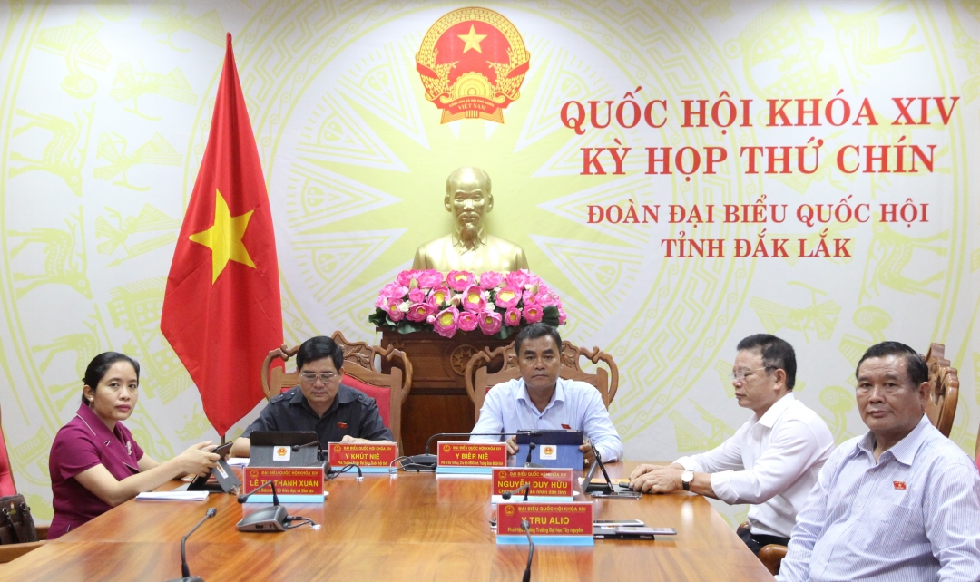 Các đại biểu tham dự phiên họp tại điểm cầu Đắk Lắk.
