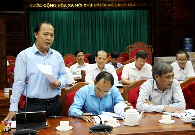 Ông Lê Danh Thắng, Phó Giám đốc Sở Tài Chính phát biểu về các vấn đề liên quan đến cân đối thu chi ngân sách nhà nước