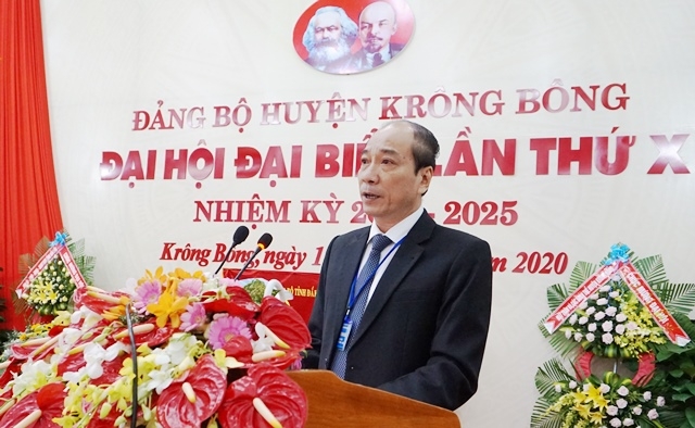 Phó Bí thư Tỉnh ủy, Chủ tịch UBND tỉnh Phạm Ngọc Nghị phát biểu chỉ đạo tại đại hội. 