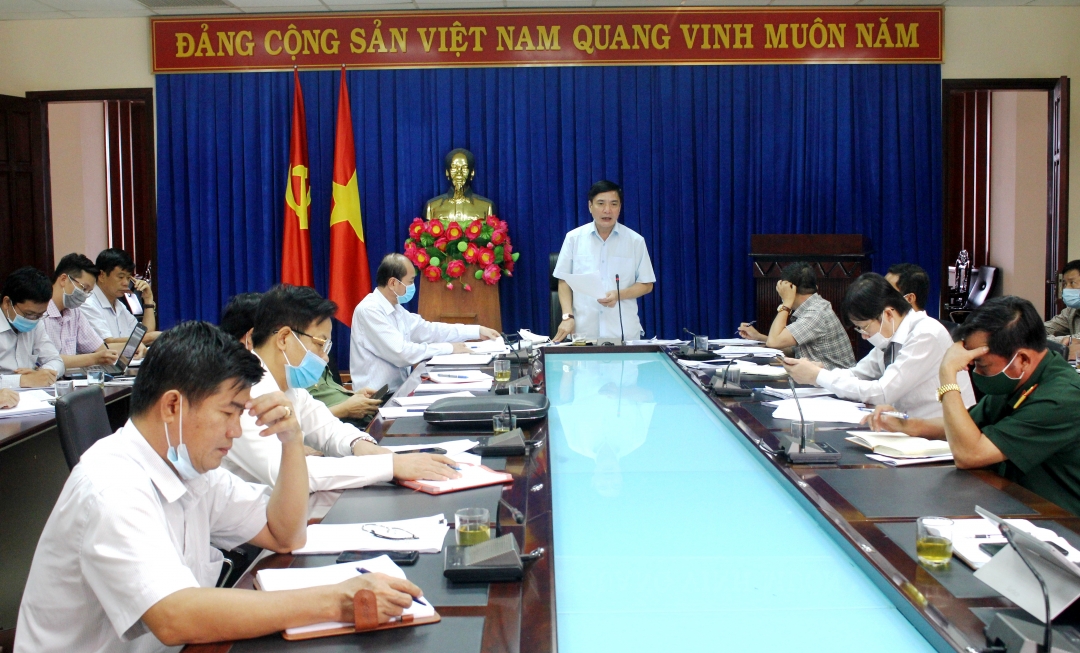 Ủy viên Trung ương Đảng, Bí thư Tỉnh ủy, Trưởng Ban Chỉ đạo 1287 Bùi Văn Cường  phát biểu chỉ đạo tại hội nghị.