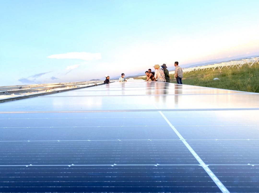 Hệ thống pin năng lượng tại dự án điện mặt trời Xuân Thiện - Ea Súp