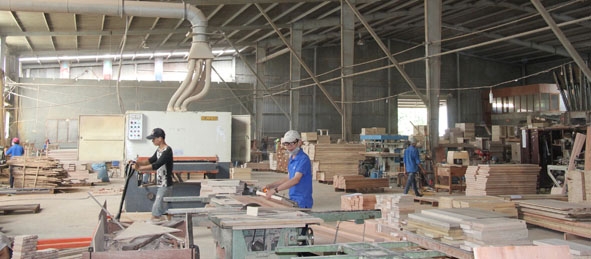 Một cơ sở mộc công nghiệp tại Cụm công nghiệp Tân An 1 (TP. Buôn Ma Thuột). 