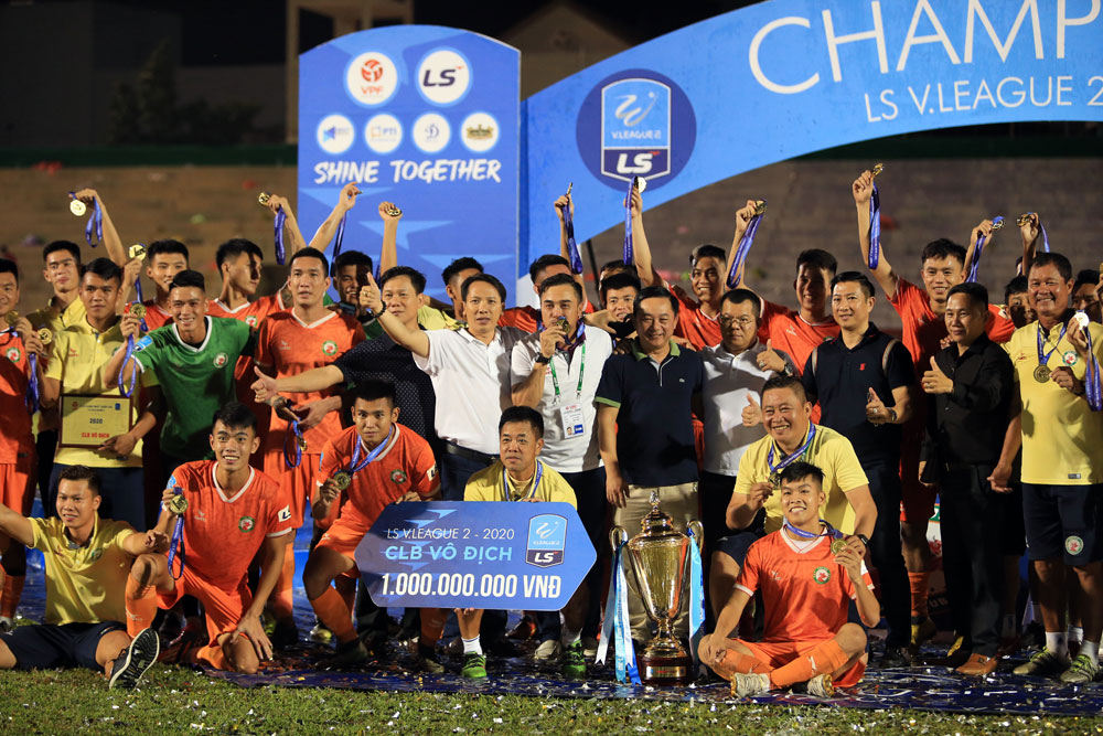 Câu lạc bộ bóng đá Bình Định vô địch Giải hạng Nhất 2020. Ảnh: VPF