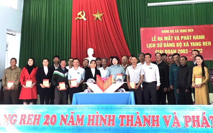 Huyện Krông Bông: 10/14 xã, thị trấn hoàn thành xuất bản lịch sử đảng bộ địa phương