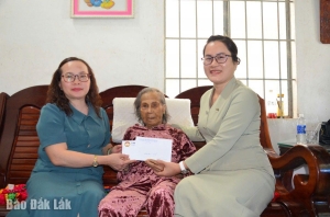 Chăm lo Tết cho người nghèo - Từ trách nhiệm trở thành văn hóa Việt