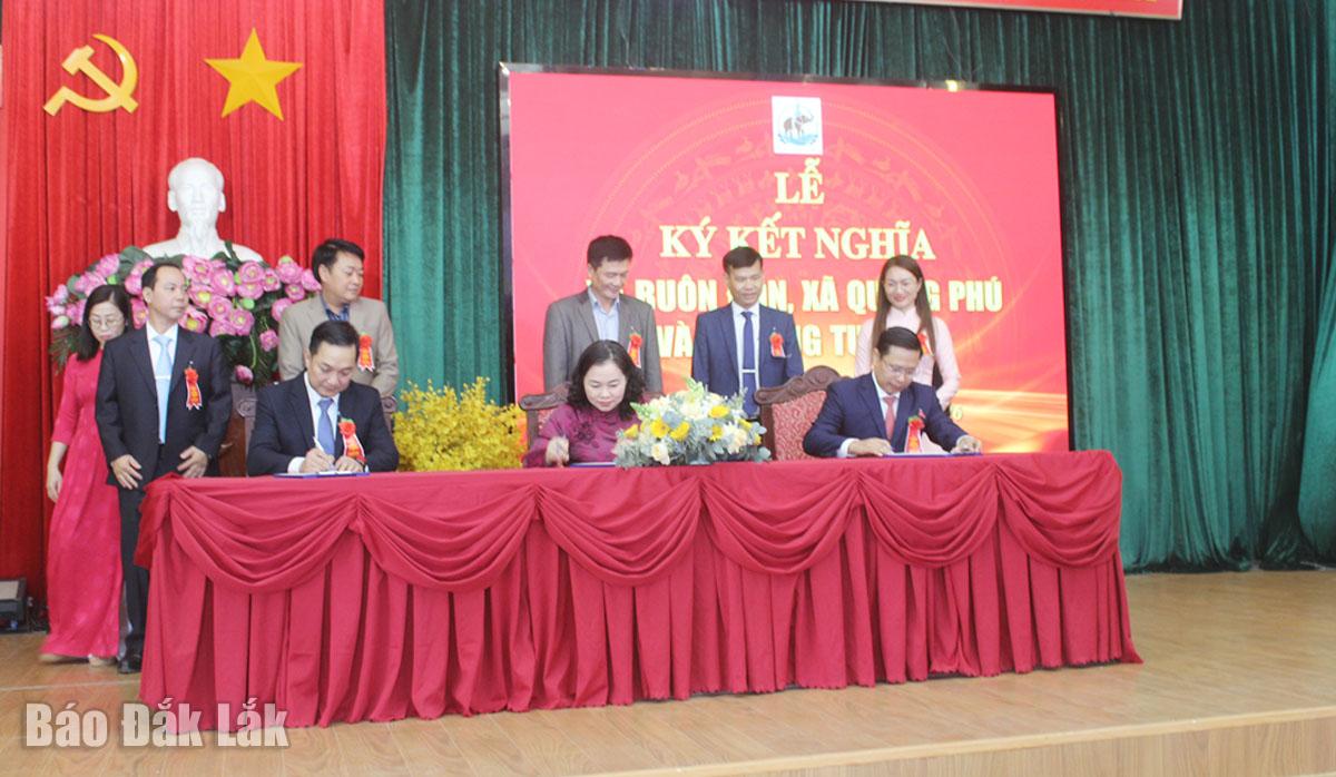 Tăng cường hợp tác giữa xã Buôn Đôn, xã Quảng Phú và phường Tuy Hòa