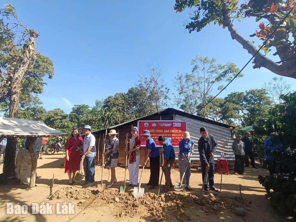 Huyện Krông Búk: Xã Ea Sin thực hiện 15 công trình chào mừng đại hội Đảng các cấp