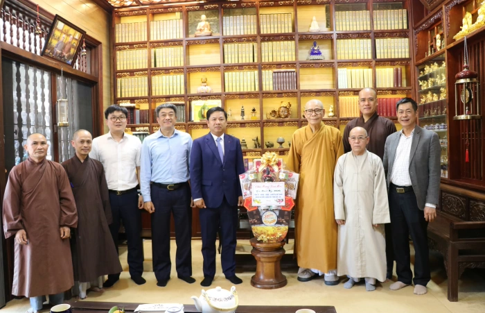 Bí thư Tỉnh ủy Lương Nguyễn Minh triết thăm, chúc tết các cơ sở tôn giáo