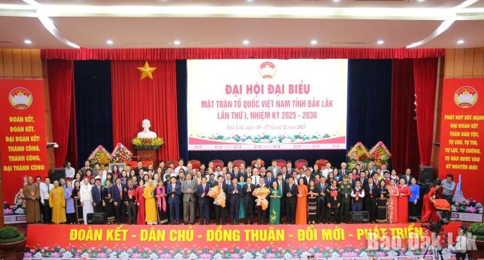 Phát huy sức mạnh đại đoàn kết 
toàn dân tộc trong tình hình mới