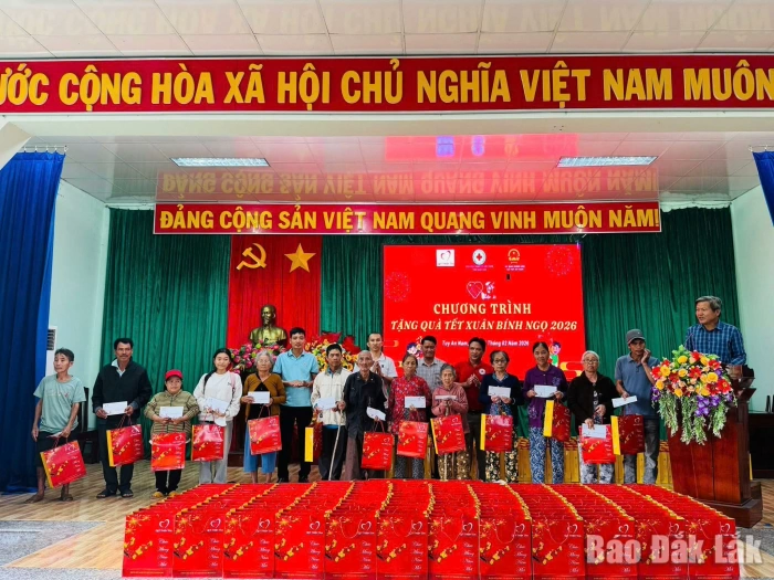 Lan tỏa “Tết nhân ái” đến với người dân
