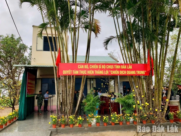 Những ngôi nhà mới nơi làng biển