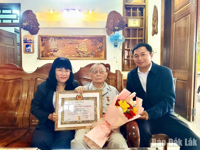 Xã Sơn Hòa tọa đàm kỷ niệm 96 năm Ngày thành lập Đảng Cộng sản Việt Nam