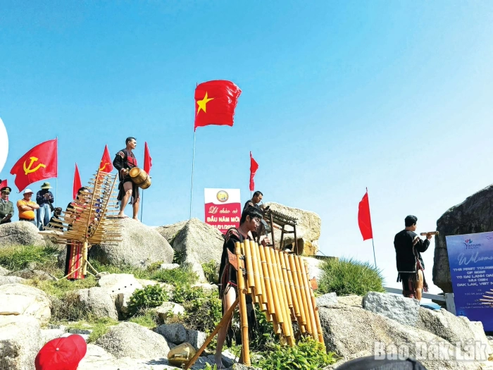 Springtime excursions from the mountains to the sea