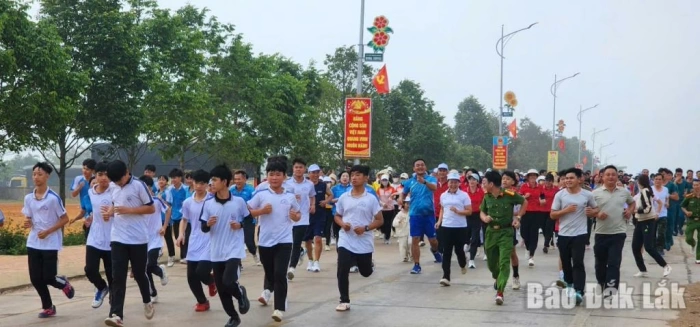 Xã Ea Knốp: Gần 600 người tham gia Ngày chạy Olympic vì sức khỏe toàn dân năm 2026