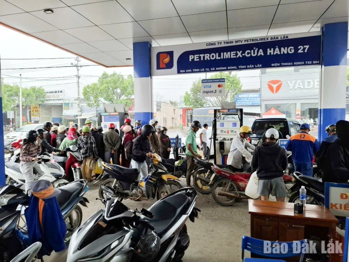 Bảo đảm nguồn cung xăng dầu trước áp lực sức mua tăng đột biến