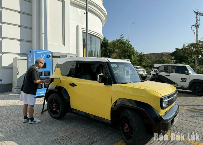 Bảo đảm an ninh năng lượng, thích ứng linh hoạt trong tình hình mới (Kỳ 2): Thay đổi thói quen, hướng đến giao thông xanh