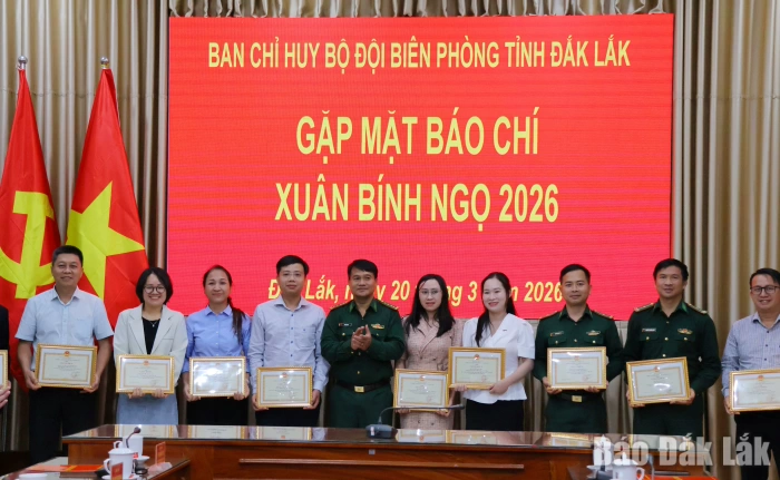 Bộ đội Biên phòng Đắk Lắk gặp mặt cơ quan báo chí