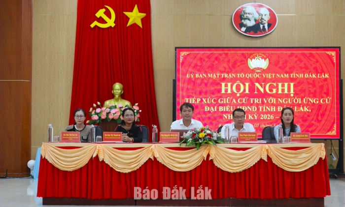 Ứng cử viên đại biểu HĐND tỉnh đơn vị bầu cử số 13 tiếp xúc cử tri tại xã Krông Ana