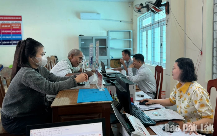 Quản lý cán bộ bước sang một cách làm mới