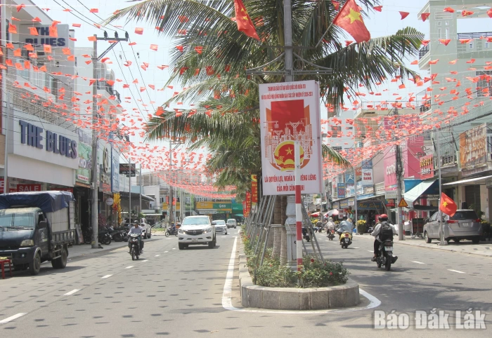 Làng biển rộn ràng trước ngày bầu cử