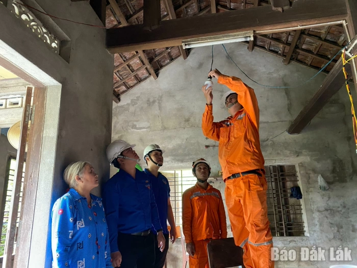 Tiết kiệm điện từ mỗi gia đình - Hành động nhỏ, hiệu quả lớn