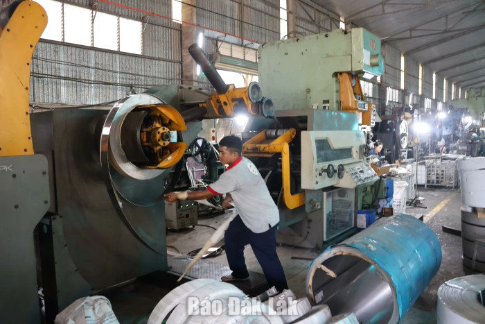 Hỗ trợ công nghệ, nhân lực và tham gia cụm liên kết chuỗi giá trị cho doanh nghiệp nhỏ và vừa