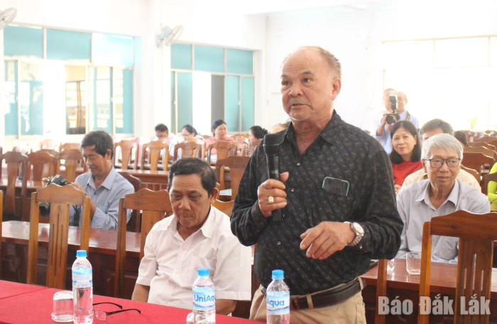 Cử tri phường Phú Yên đánh giá cao trình độ các ứng cử viên tại Tổ số 9