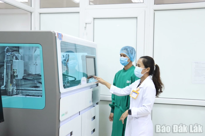 Xây dựng trung tâm y học chất lượng cao của khu vực