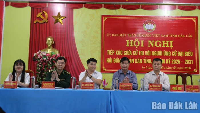 Ứng cử viên HĐND tỉnh, đơn vị bầu cử số 27 tiếp xúc cử tri xã biên giới Ia Lốp