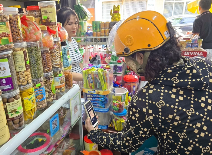 Minh bạch hoạt động kinh doanh từ thanh toán không tiền mặt