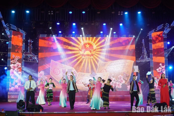 Hào hùng chương trình nghệ thuật “Buôn Ma Thuột – Khúc tráng ca tự hào”