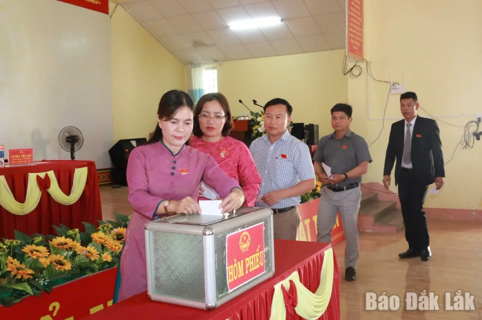 Xã Tam Giang kiện toàn các chức danh chủ chốt