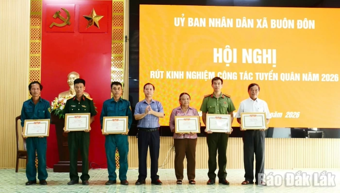 Xã biên giới Buôn Đôn rút kinh nghiệm công tác tuyển quân