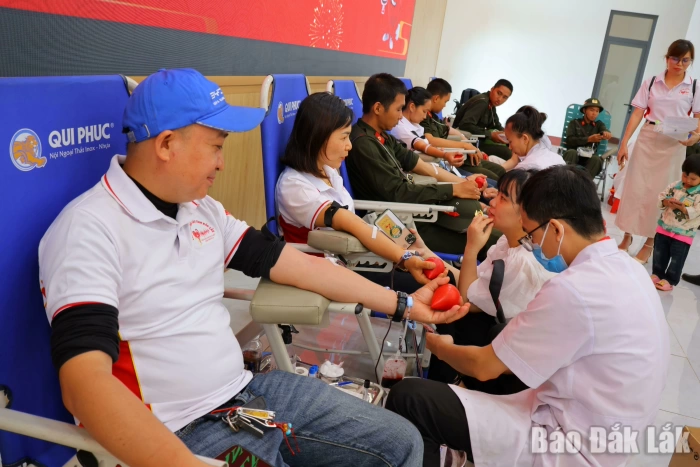 Mỗi giọt máu cho đi, một cuộc đời ở  lại