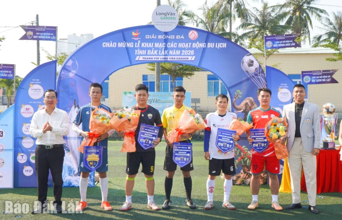 Gần 100 cầu thủ tranh tài tại Giải Bóng đá chào mừng hoạt động du lịch tỉnh Đắk Lắk 2026