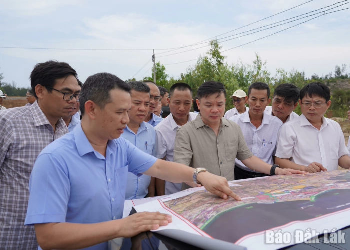 Phát động “Chiến dịch 30 ngày đêm” giải phóng mặt bằng Tuyến đường bộ ven biển